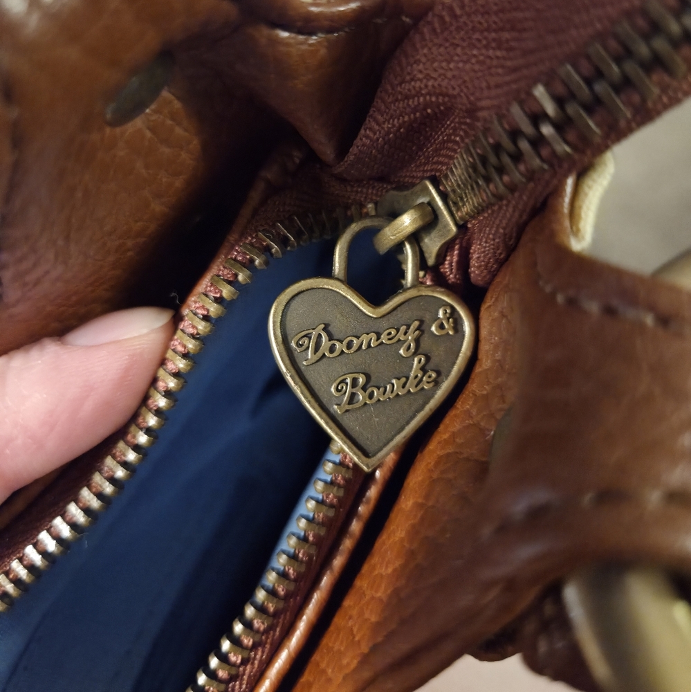 Dooney & Bourke Rare Y2K Vintage Small Satchel NWT w/ COA - Picture 4 of 14